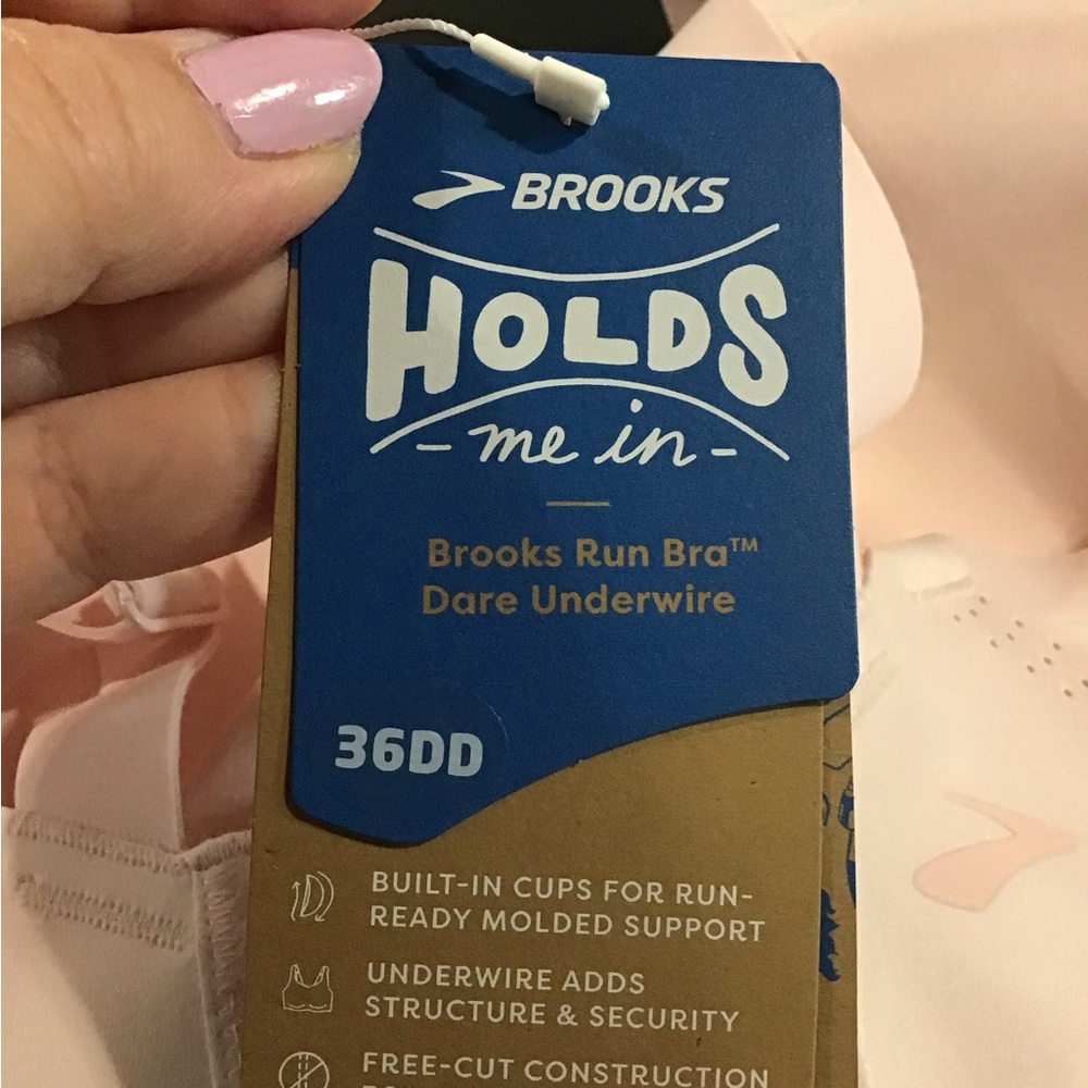 BROOKS RUNNING BRA 36DD NWT SOFT PINK DARE UNDERWIRE NIP - Picture 4 of 4